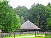 Twee hooibergen op het erf van boerderij Brander (Van deze twee is