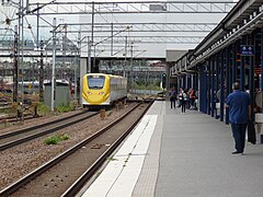 De Arlanda Express onder de Målbron op weg naar het vliegveld.