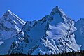 Weeskinisht Peak (left), Orion Peak (right).