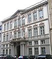 Prannerstraße 2; Ehemaliges Palais Neuhaus-Preysing, später Teil der Bayerischen Vereinsbank