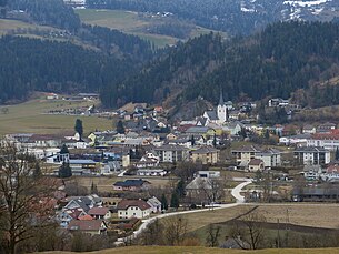 Blick von Südwesten auf den Hauptort Klein St. Paul