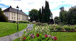 Søndre Brekke gård i Skien ligger i Brekkeparken i Skien.