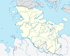 Mapa konturowa Szlezwika-Holsztynu, na dole nieco na prawo znajduje się punkt z opisem „Ahrensburg”