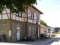 Die Endstation Dörzbach an der Jagsttalbahn entstand 1900 in Mischbauweise aus Bruchstein und Fachwerk.