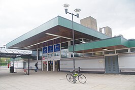 Station Harlow Town