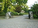 Historische Ortslage Steinhöfel mit Schlossanlage und der den Park erweiternden Feld-, Wiesen- und Waldflur