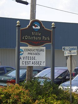 Entrance sign for the city of Otterburn Park