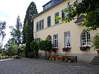 Carl-Theodor-Hof: barockes Herrenhaus