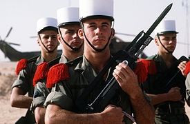 Soldier of the 2e REI with a FAMAS during the Persian Gulf War