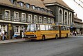 Ikarus 280T vor dem Bahnhof Weimar im August 1989