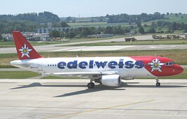 Een Airbus A320 van Edelweiss Air op Luchthaven Zürich