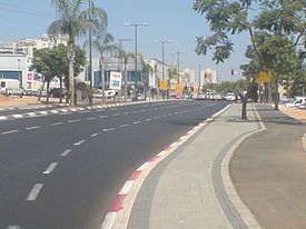 Vedere din Kiryat Ono: Strada Levi Eshkol