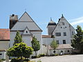 Westseite des Hochschlosses mit gemauerten Übergang zur Kirche und Treppenhausturm