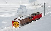 49. KW Zweikraftlokomotive Gem 4/4 801 mit Schneeschleuder Xrot d 9213 am Lago Bianco, Schweiz