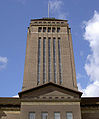 Wieża biblioteki uniwersyteckiej w Cambridge