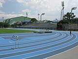 Das Leichtathletikstadion mit der neuen Laufbahn