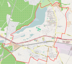 Mapa konturowa Swarzędza, blisko centrum na dole znajduje się punkt z opisem „Parafia Matki Bożej Wspomożycielki Wiernych”