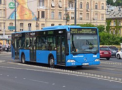 291-es busz a Margit híd előtt