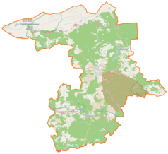 Mapa konturowa powiatu sulęcińskiego, blisko centrum na prawo znajduje się punkt z opisem „Parafia Świętego Sebastiana”