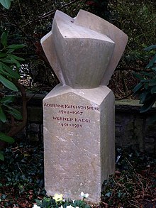 Adrienne Kägi-von Speyr (1902–1967) Ärztin, christliche Mystikerin, Schriftstellerin, Grab auf dem Friedhof Hörnli, Riehen, Basel