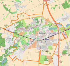 Mapa konturowa Świebodzina, w centrum znajduje się punkt z opisem „Ratusz w Świebodzinie”