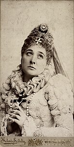 Maria Pospischil as Friedrich Schiller's Maria Stuart