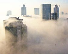 İstanbul'un Levent bölgesindeki gökdelenlerden görünüm