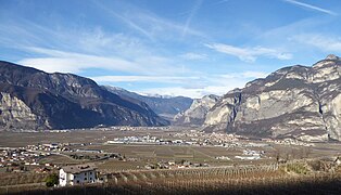 Blickrichtung Westen mit der Rocchetta-Engstelle zum Nonstal