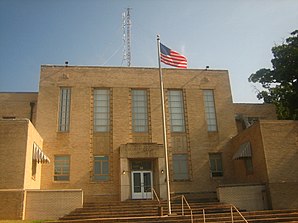 Lafayette County Courthouse (2008). Das 1942 im Stile des Art déco fertiggestellte Courthouse ist seit Februar 1993 im NRHP eingetragen.[1]