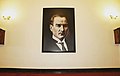 Üst kat koridorunda bulunan Atatürk portresi