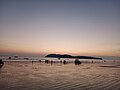 Panorama matahari terbit di Pantai Chenang