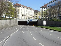 Tunnelportal am Oskar-von-Miller-Ring