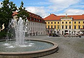 Dezember 2014 und Januar 2015: Bismarckplatz mit Springbrunnen und Stadttheater