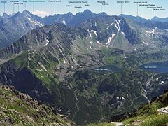 Widok z Krzyżnego na Tatry Wysokie