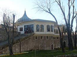 Alay Köşkü'nün Gülhane Parkından görünümü (Mart 2013)