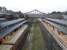 Blick vom Hanne-Sobek-Platz vor dem Bahnhof nach Osten auf die Swinemünder Brücke, 2012