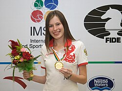 Natalja Pogonina vinner gull i lagspill i lynsjakk under de første World Mind Sport Games i Beijing i 2008