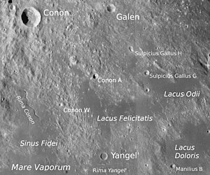 Krater Galen mit Conon (Mitte oben, LROC-WAC)