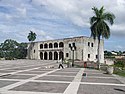 Alcázar de Colón von der Plaza de la Hispanidad aus gesehen (2005)