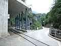 Ab der ehe­ma­li­gen Hal­te­stel­le Chur-Sas­sal sind Bahn und Stras­se un­ab­hän­gig von­ein­an­der tras­siert
