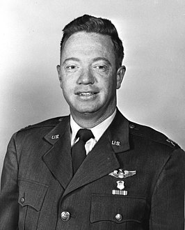 Joseph W. Kittinger II, USAF (op de foto in de rang van kapitein)