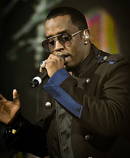 Sean Combs tijdens een optreden in 2010