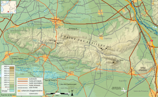 Topographische Übersichtskarte der Alpilles
