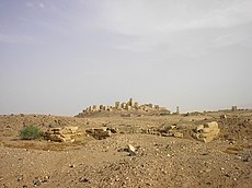 Günümüzde şehrin güneyinde kalan Eski Marib'in harabeleri