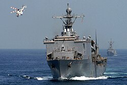 USS Whidbey Island 2006-ban, a Perzsa-öböl térségében végrehajtott ellátási gyakorlaton