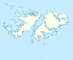 Mapa konturowa Falklandów, po prawej nieco u góry znajduje się punkt z opisem „miejsce bitwy”