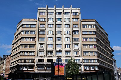 Apartment building (Poppe, 1938)