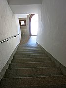 Untere Treppe