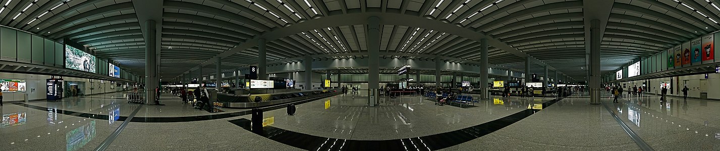 Hong Kong Uluslararası Havaalanı'nın bagaj bekleme alan (Üreten:Base64)