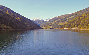 Der Zoggler-Stausee vom Staudamm gesehen